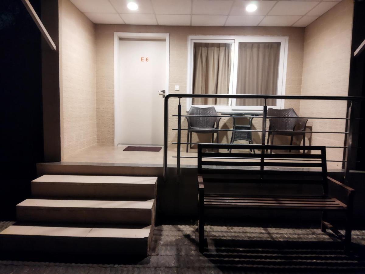 Savana Lake Resort Nashik Extérieur photo