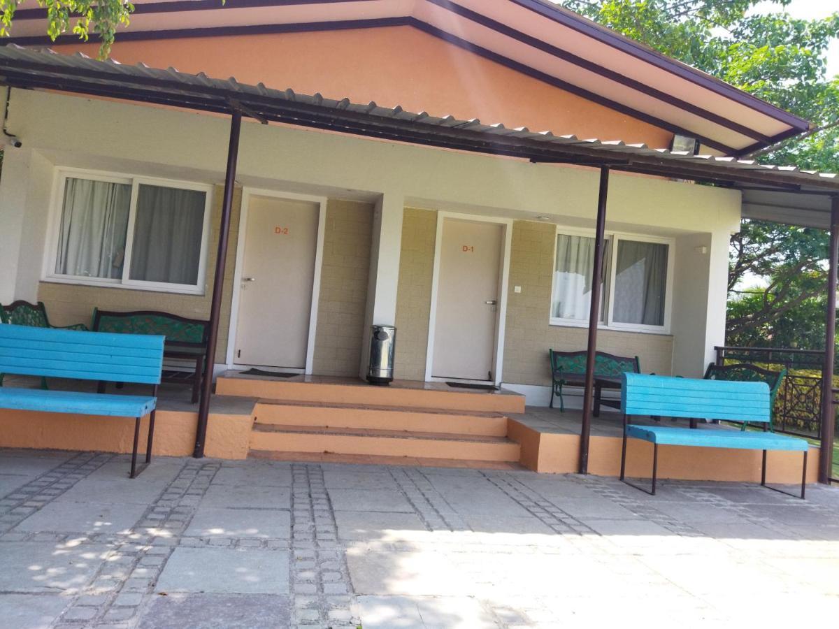 Savana Lake Resort Nashik Extérieur photo