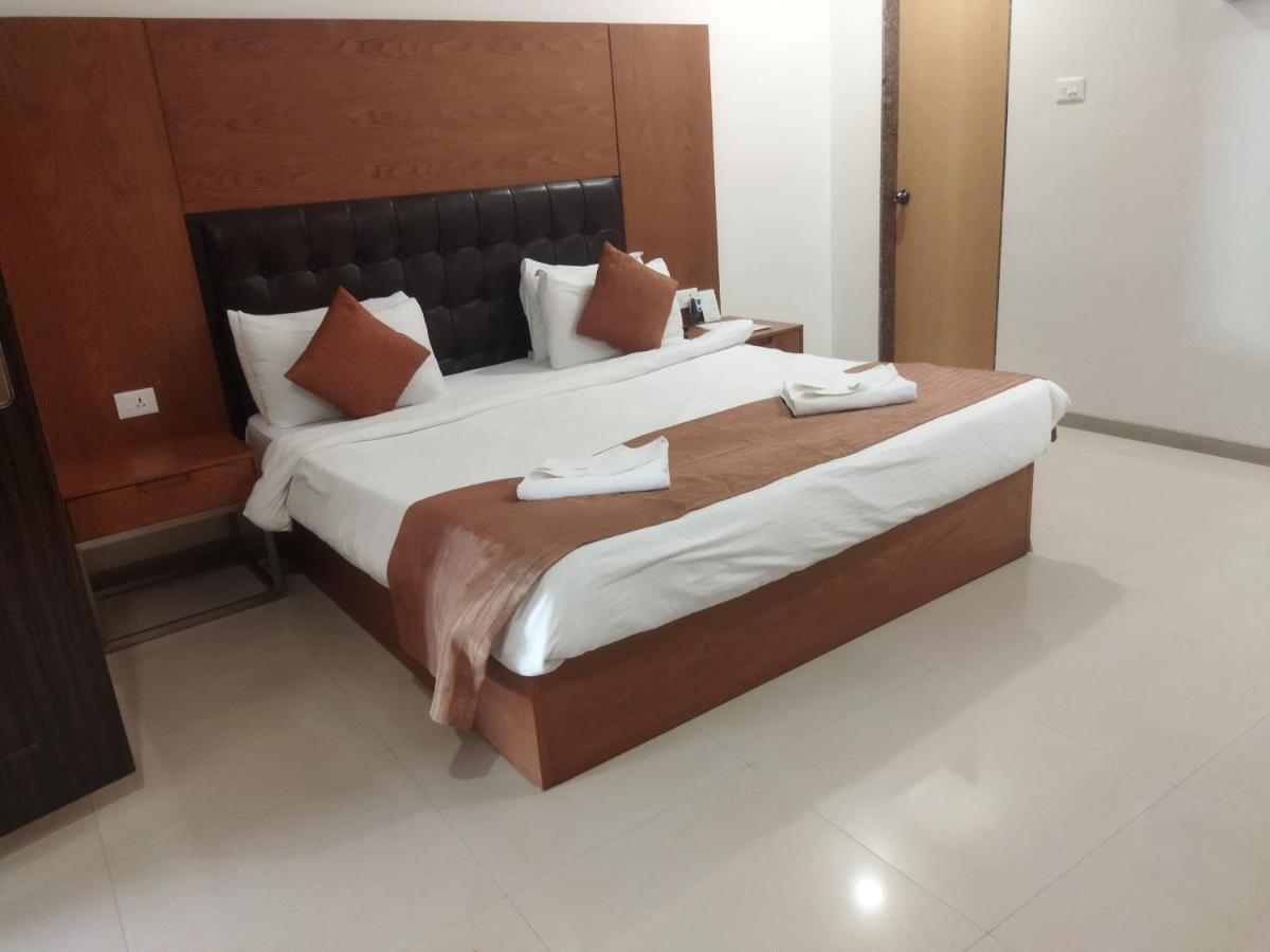 Savana Lake Resort Nashik Extérieur photo