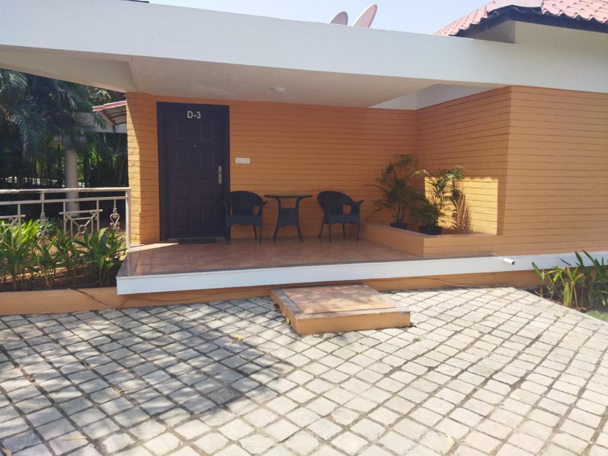 Savana Lake Resort Nashik Extérieur photo