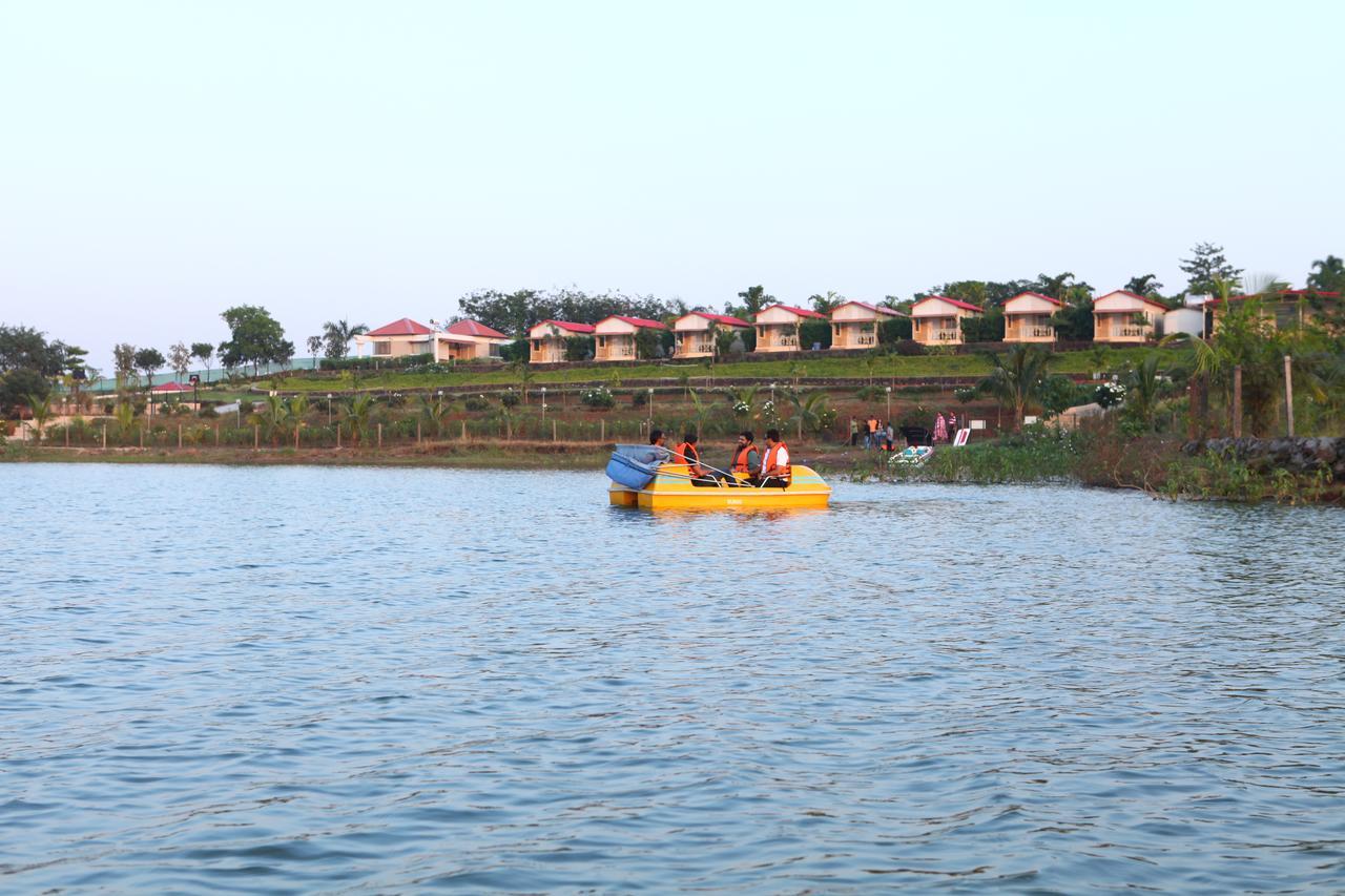 Savana Lake Resort Nashik Extérieur photo