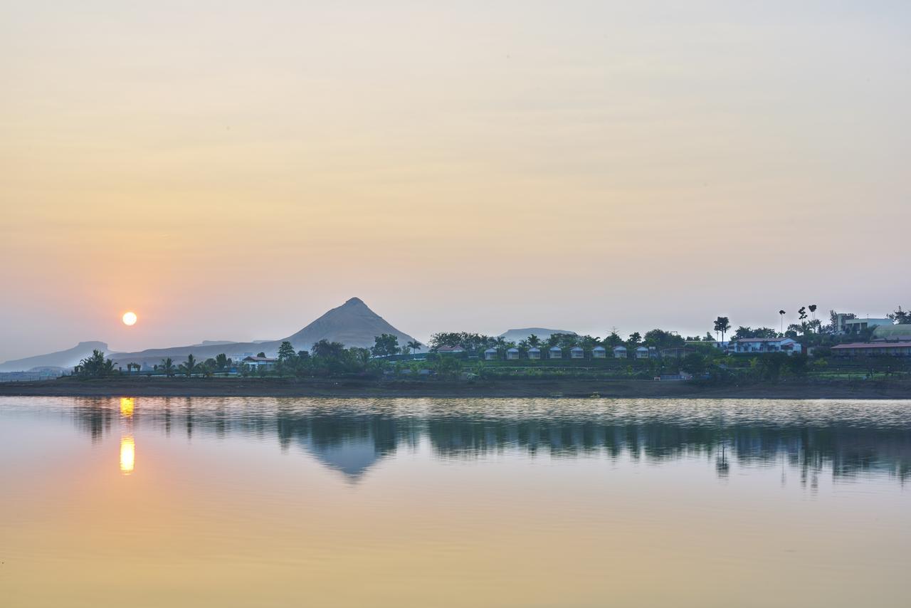 Savana Lake Resort Nashik Extérieur photo